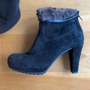 Suede Shearling lined heeled bootie